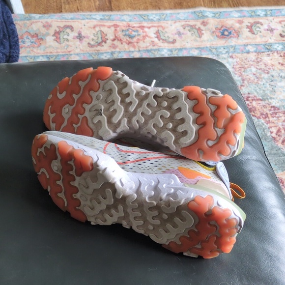 Nike React Dimsix Athletic Shoes - Picture 8 of 8